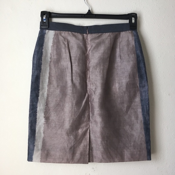 LOFT Skirt With Pockets - Picture 3 of 8